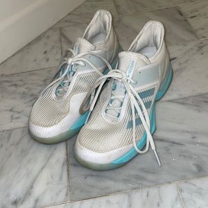 Adidas Tennis shoes